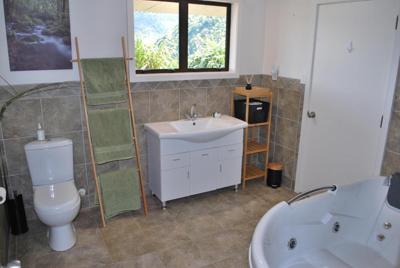 Kea Ridge King Ensuite Room Riwaka Exterior photo